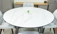 Set Masă Living Extensibilă CT106 Blat Ceramic Alb cu 4 Scaune DCM2001AF Bej