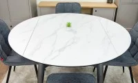 Set Masă Living Extensibilă CT106 Blat Ceramic Alb cu 4 Scaune DCM2001AF Gri