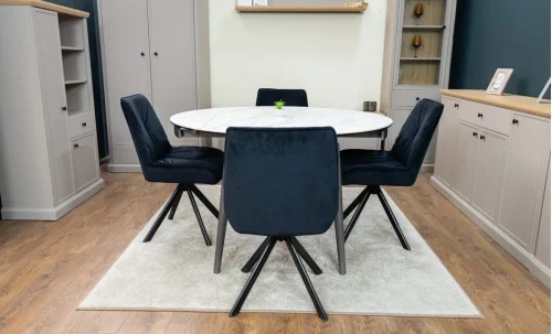 Set Masă Living Extensibilă CT106 Blat Ceramic Alb cu 4 Scaune Tapițate KJC356 Negre