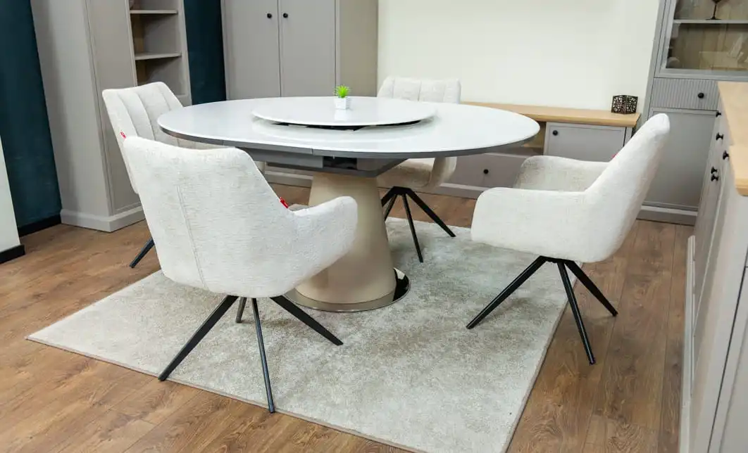 Set Masă Living Extensibilă CT163 Blat Ceramic Alb cu 4 Scaune Rotative DCM0112AS Bej