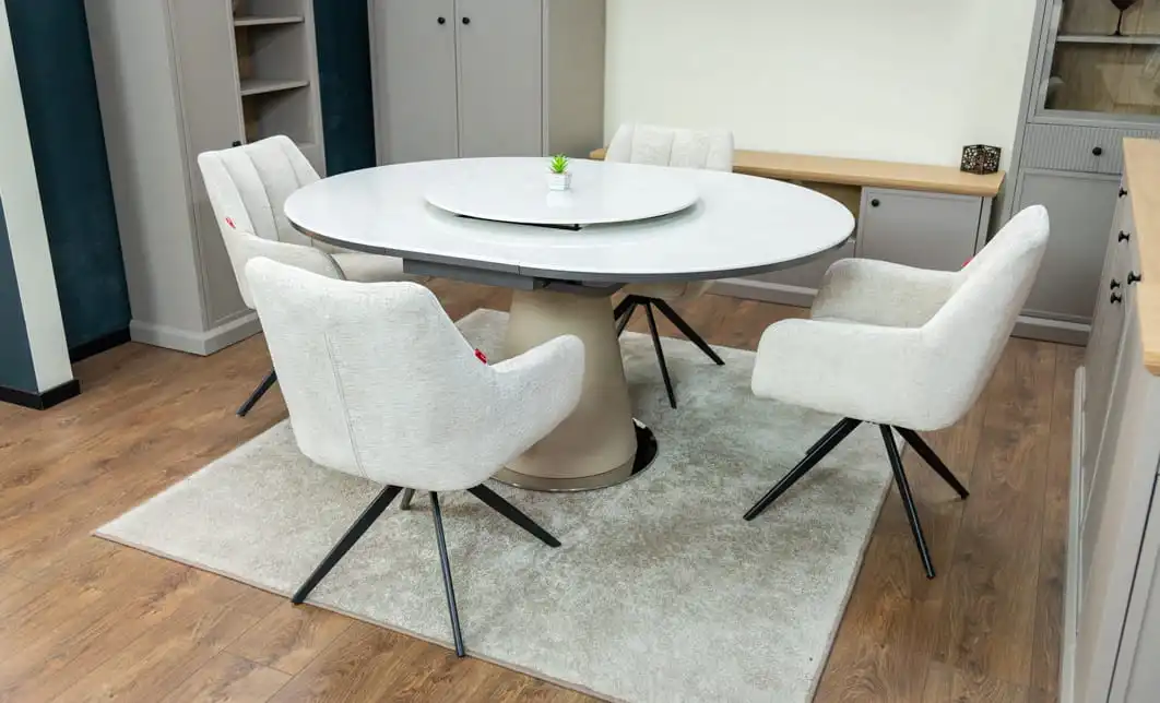 Set Masă Living Extensibilă CT163 Blat Ceramic Alb cu 4 Scaune Rotative DCM0112AS Bej