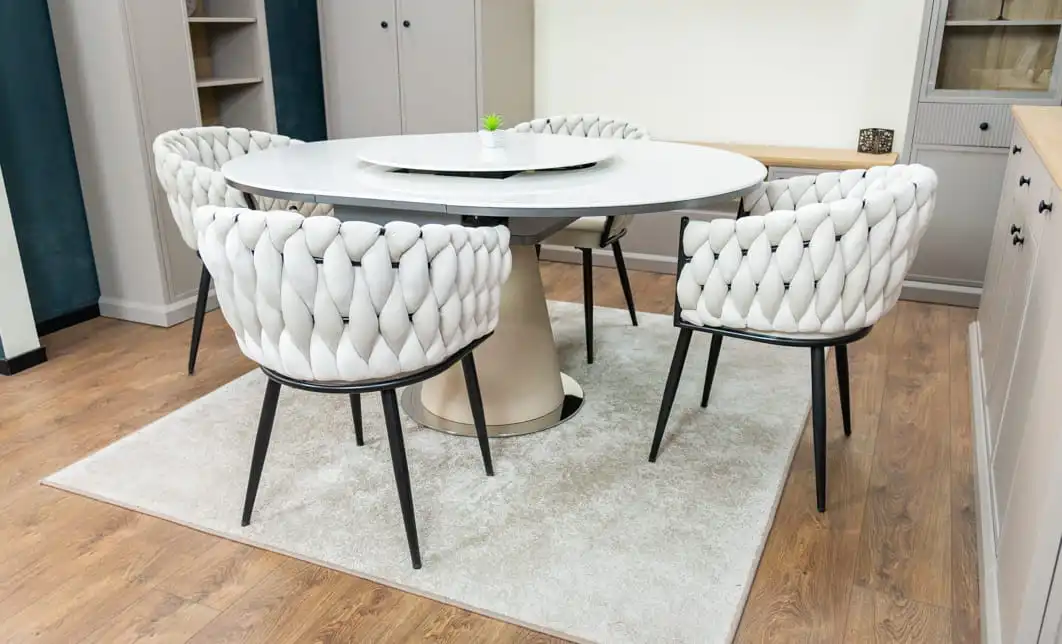 Set Masă Living Extensibilă CT163 Blat Ceramic Alb cu 4 Scaune KJC11 Bej