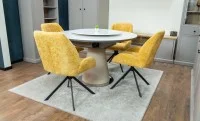 Set Masă Living Extensibilă CT163 Blat Ceramic Alb cu 4 Scaune Rotative KJC4347 Galbene