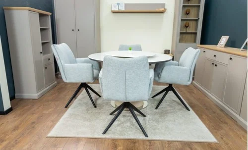 Set Masă Living Extensibilă CT163 Blat Ceramic Alb cu 4 Scaune Rotative KJC77 Gri Deschis