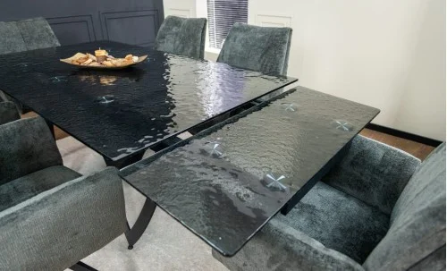Set Masă Living Extensibilă CT241 Blat Sticlă Securizată Neagră cu 6 Scaune DCM0601AS Gri