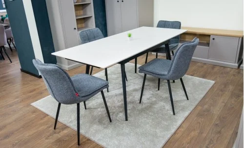 Set Masă Living Extensibilă DTM0101CS Bej cu 4 Scaune DCM2001AF Gri