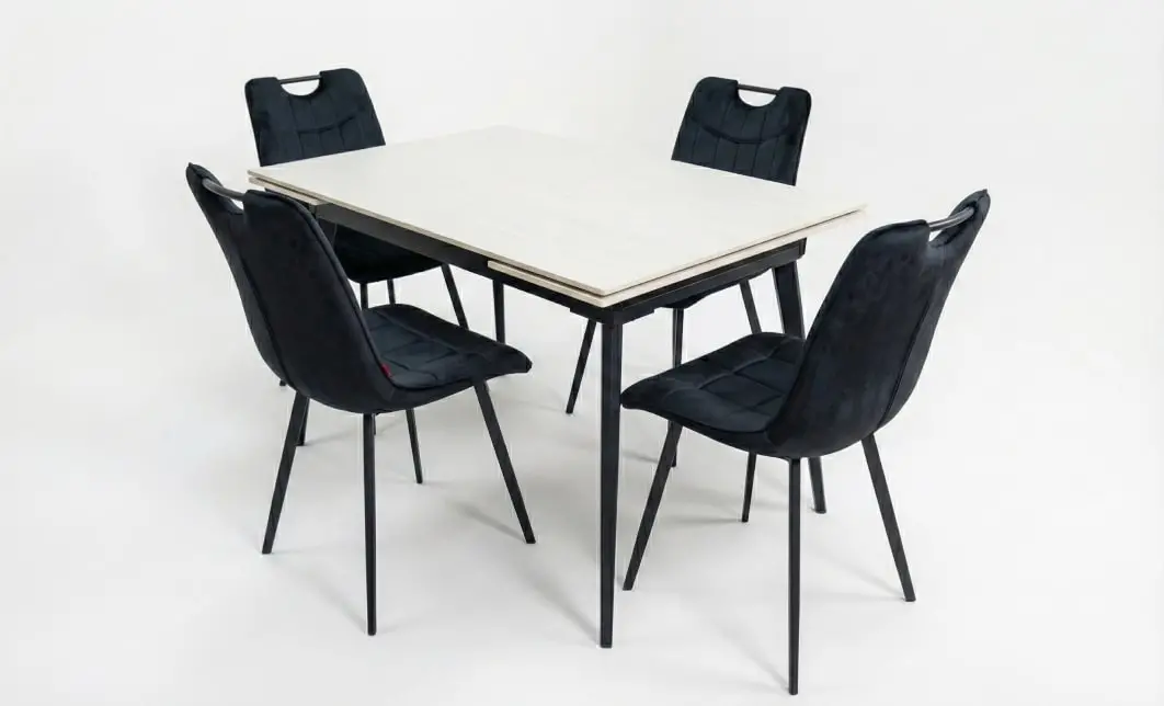 Set Masă Living Extensibilă DTM0101 CS Bej cu 4 Scaune KJC0358 Negre 2
