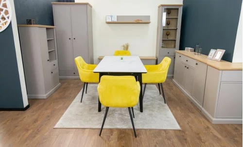 Set Masă Living Extensibilă KJT4711-1 Alb cu 4 Scaune Tapițate KJC38 Galbene