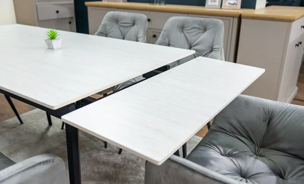 Set Masă Living Extensibilă DTM0101CS Bej cu 6 Scaune Tapițate KJC38 Gri