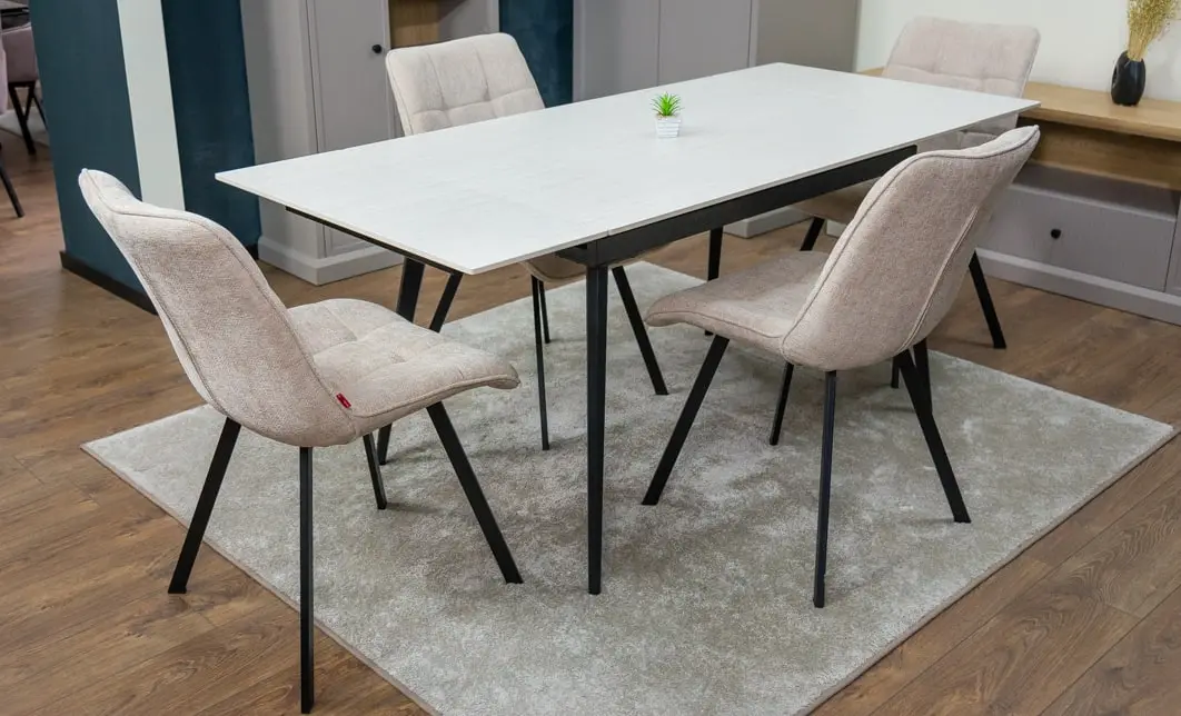 Set Masă Living Extensibilă DTM0101CS Bej cu 4 Scaune Tapițate DCM1801CF Bej 10