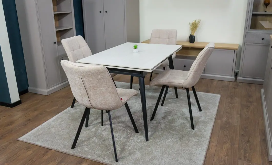 Set Masă Living Extensibilă DTM0101CS Bej cu 4 Scaune Tapițate DCM1801CF Bej 5