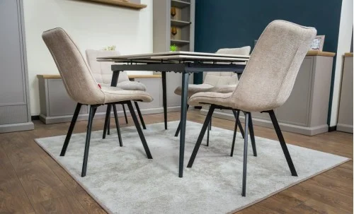 Set Masă Living Extensibilă DTM0101CS Bej cu 4 Scaune Tapițate DCM1801CF Bej