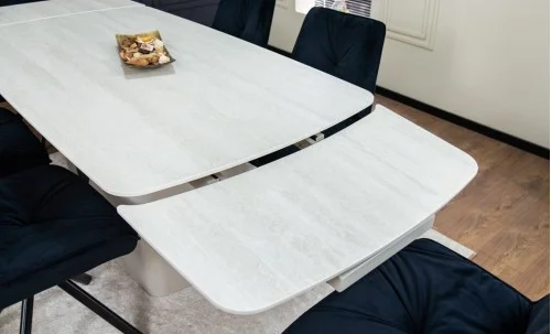 Set Masă Living Extensibilă DTM0405CS Blat Ceramic Bej cu 6 Scaune Rotative KJC356 Negre