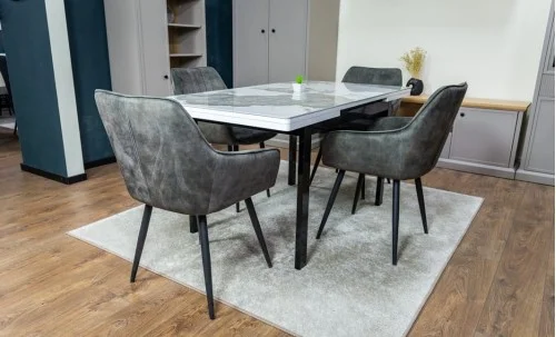 Set Masă Living Extensibilă Blat Ceramic KJT416 Alb-Cappuccino cu 4 Scaune KJC4343 Gri Deschis