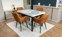 Set Masă Living Extensibilă Blat Ceramic KJT416 Alb-Cappuccino cu 4 Scaune KJC4343 Portocalii