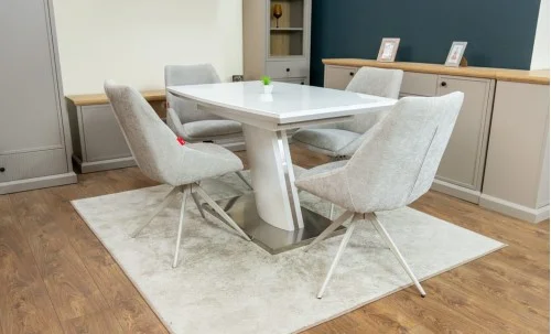 Set Masă Living Extensibilă KJT380 Blat Lucios Alb cu 4 Scaune Rotative DCM0108CS Gri Deschis