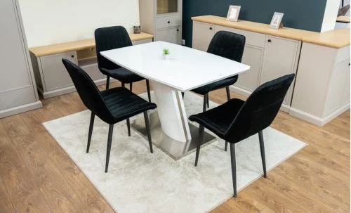 Set Masă Living Extensibilă KJT380 Blat Lucios Alb cu 4 Scaune Tapițate KJC176 Negre