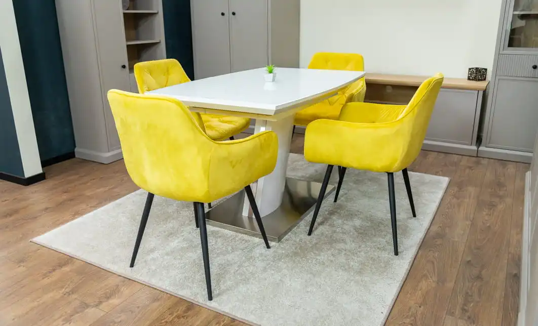 Set Masă Living Extensibilă KJT380 Blat Lucios Alb cu 4 Scaune KJC38 Galbene 3