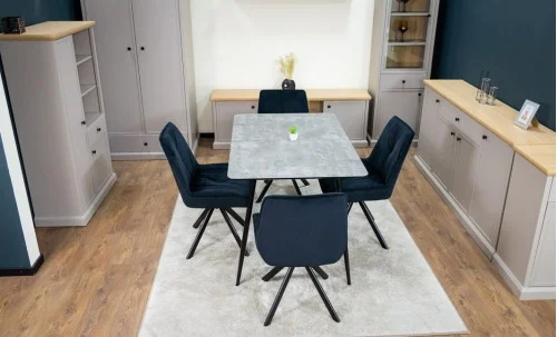 Set Masă Living Extensibilă KJT546 Gri cu 4 Scaune Tapițate KJC356 Negre