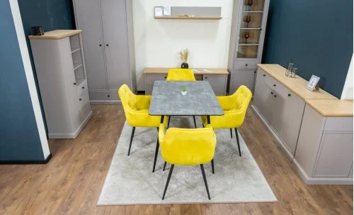 Set Masă Living Extensibilă KJT546 Gri cu 4 Scaune Tapițate KJC38 Galbene