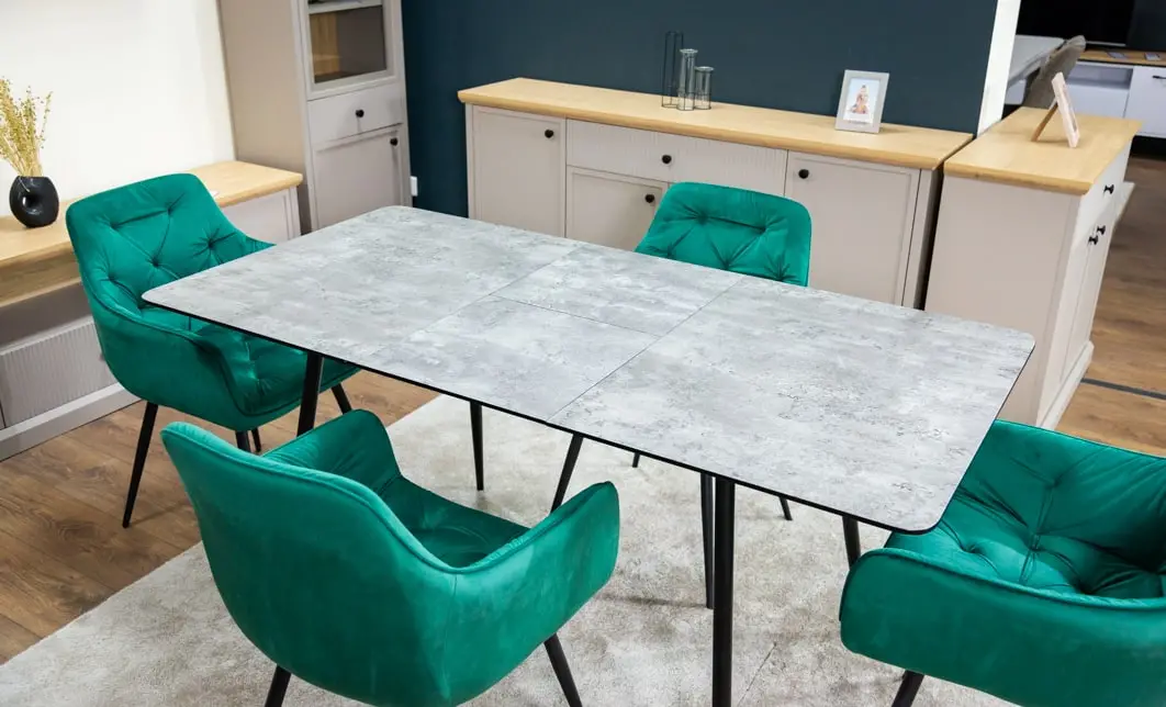 Set Masă Living Extensibilă KJT546 Gri cu 4 Scaune Tapițate KJC38 Verzi
