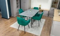 Set Masă Living Extensibilă KJT546 Gri cu 4 Scaune Tapițate KJC38 Verzi 4