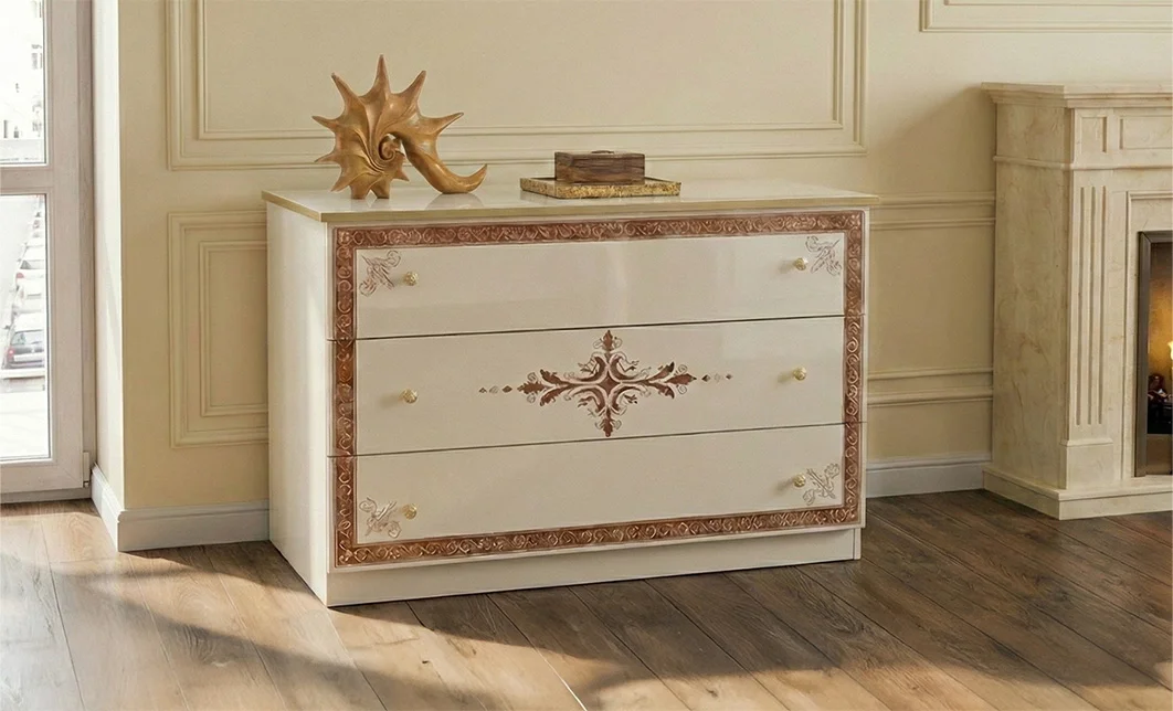 Dormitor Clasic New Grace Gold cu Dulap 6 Uși 2