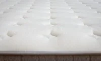 Set Pat Tapitat cu Saltea si Somiera Split Gri Deschis, 160x200