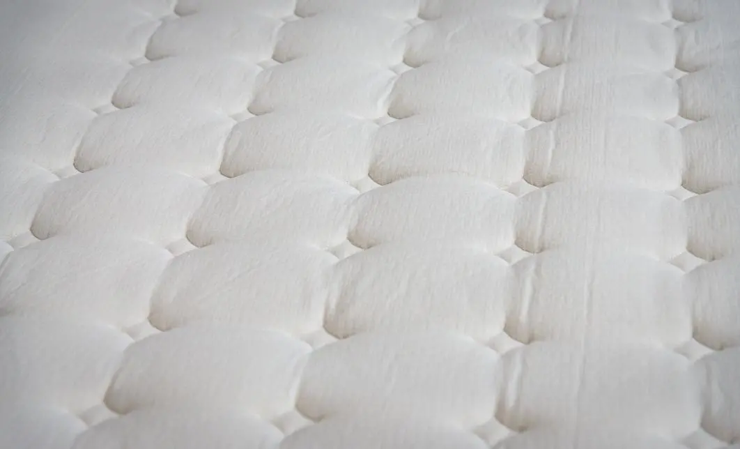 Set Pat Tapitat cu Saltea si Somiera Split Gri Inchis, 160x200