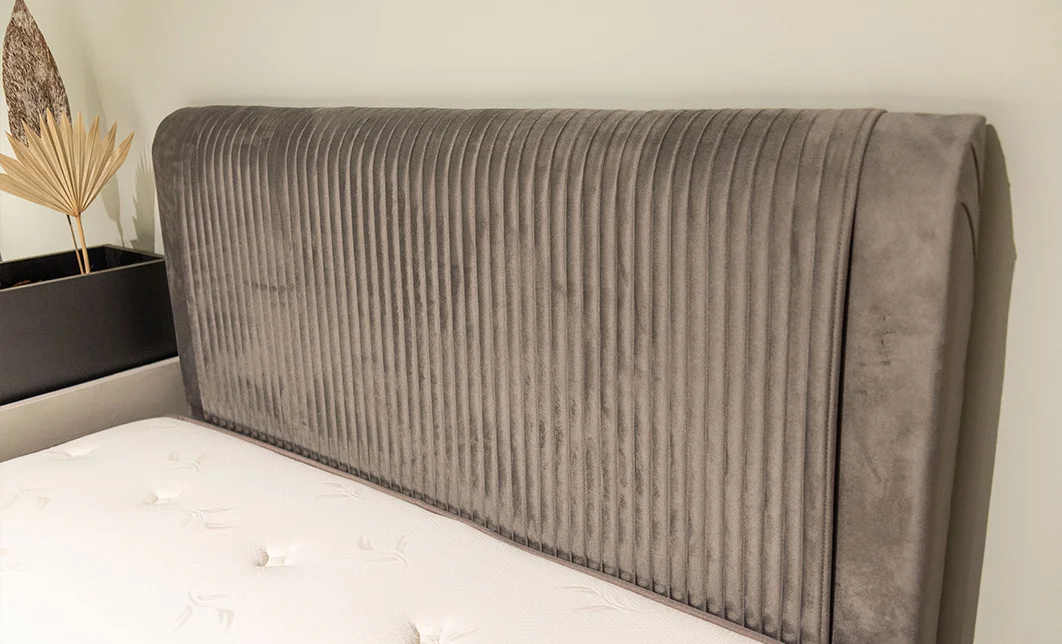 Set Pat Tapitat cu Saltea Bella Grey 140x200 8
