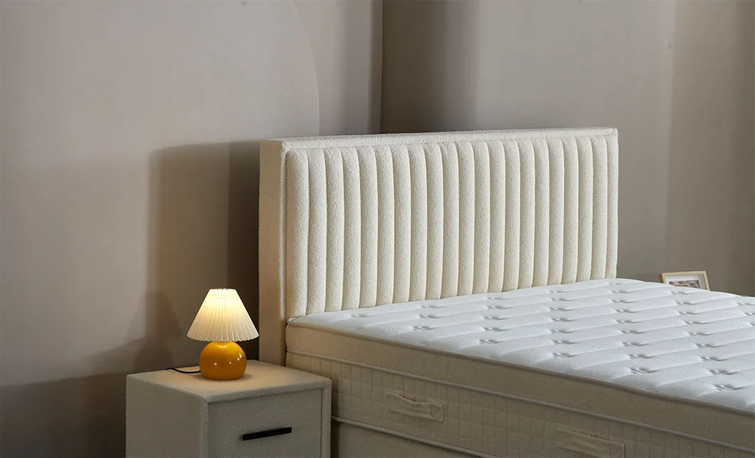 Set Pat Tapitat cu Saltea si Somiera Arden White, 160x200 cm 3